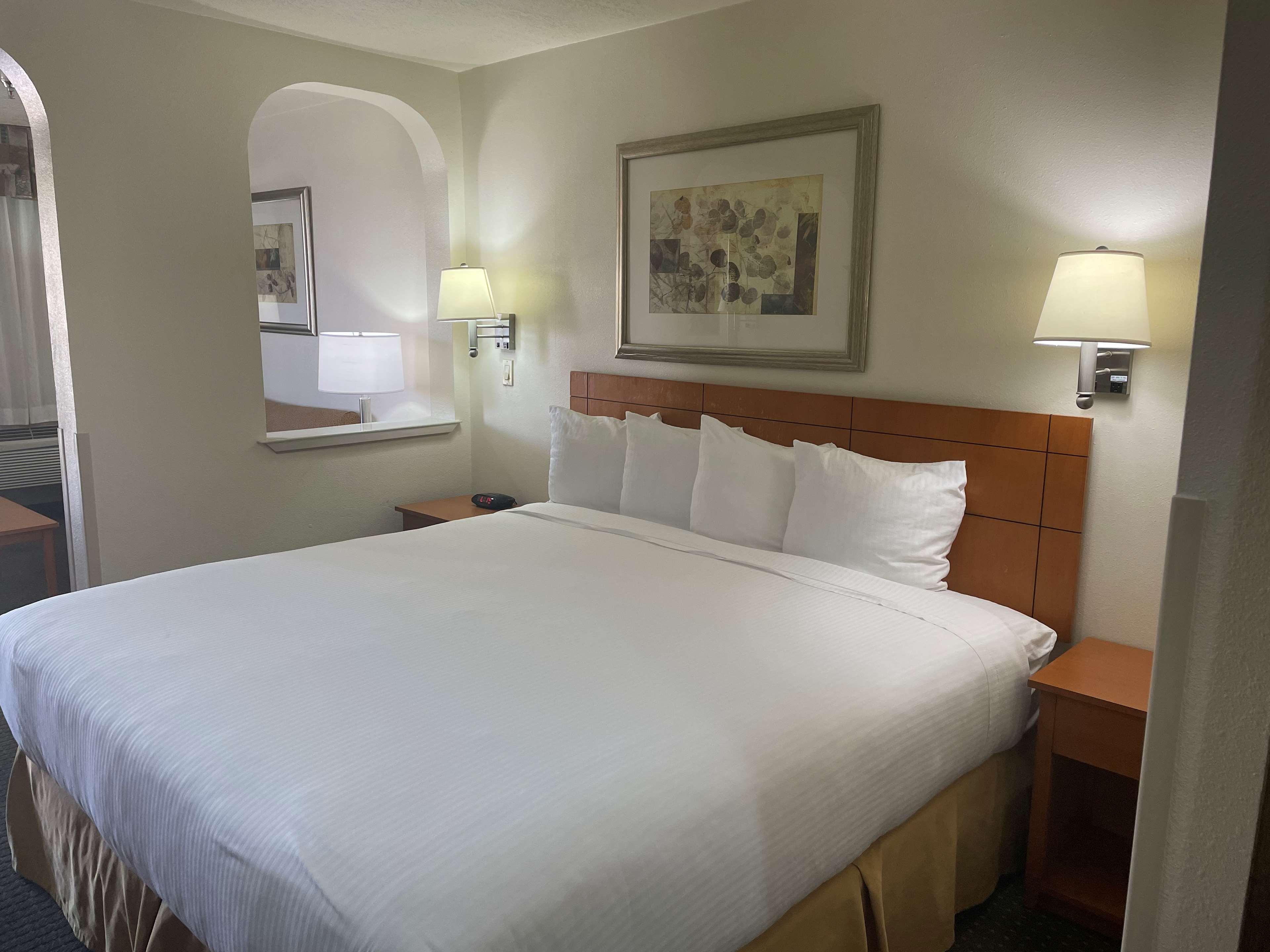 Best Western Socorro Hotel & Suites Екстериор снимка