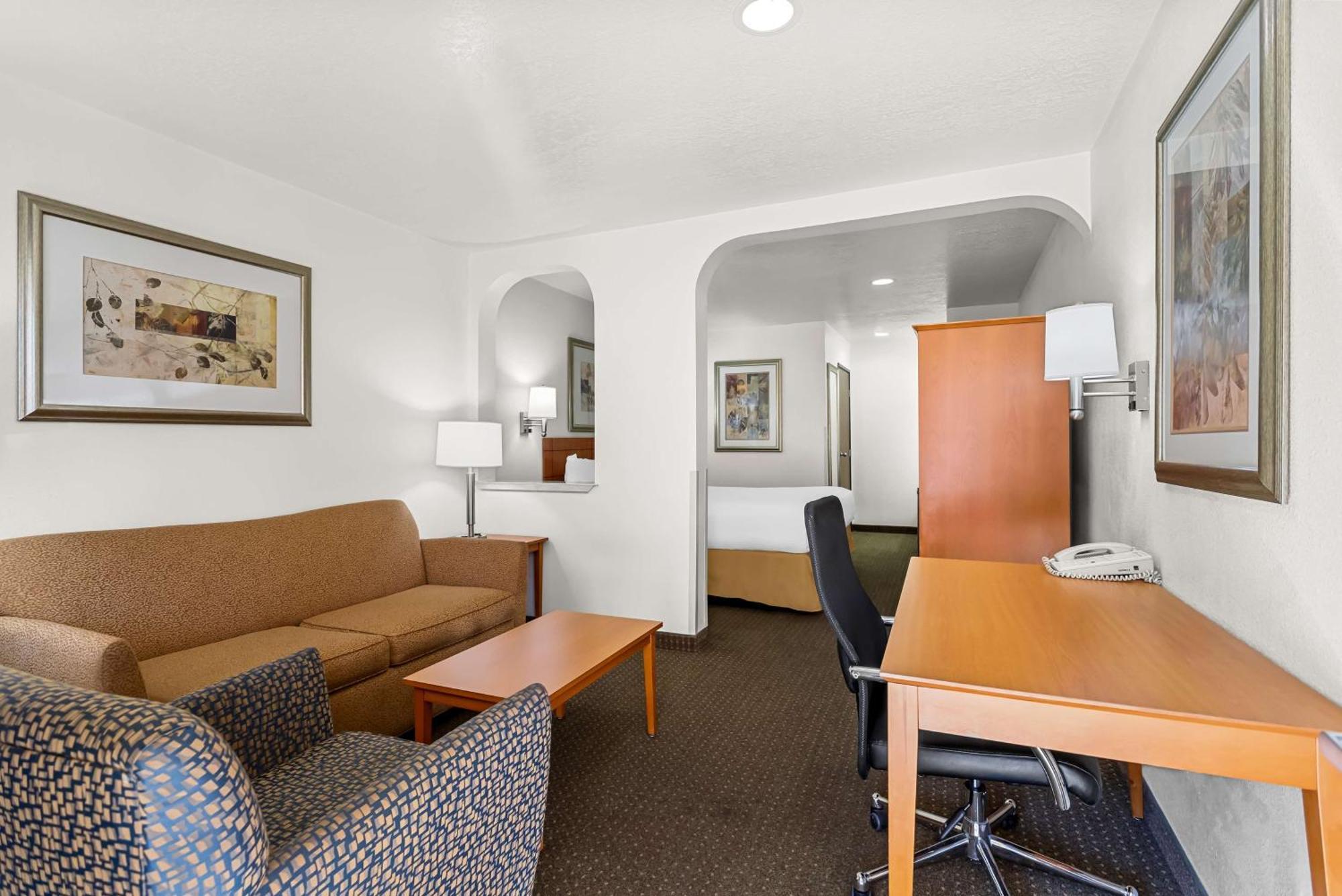 Best Western Socorro Hotel & Suites Екстериор снимка