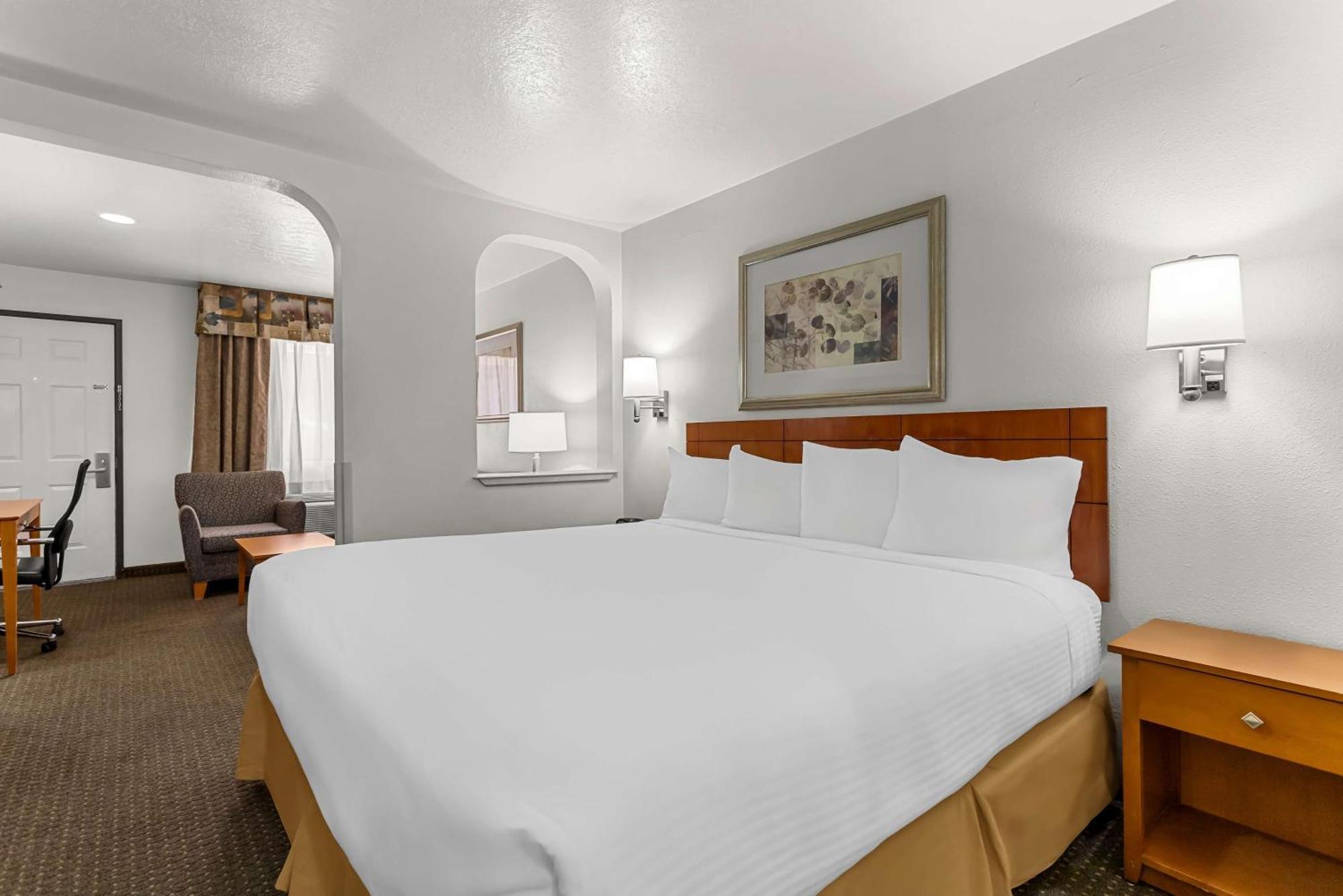 Best Western Socorro Hotel & Suites Екстериор снимка