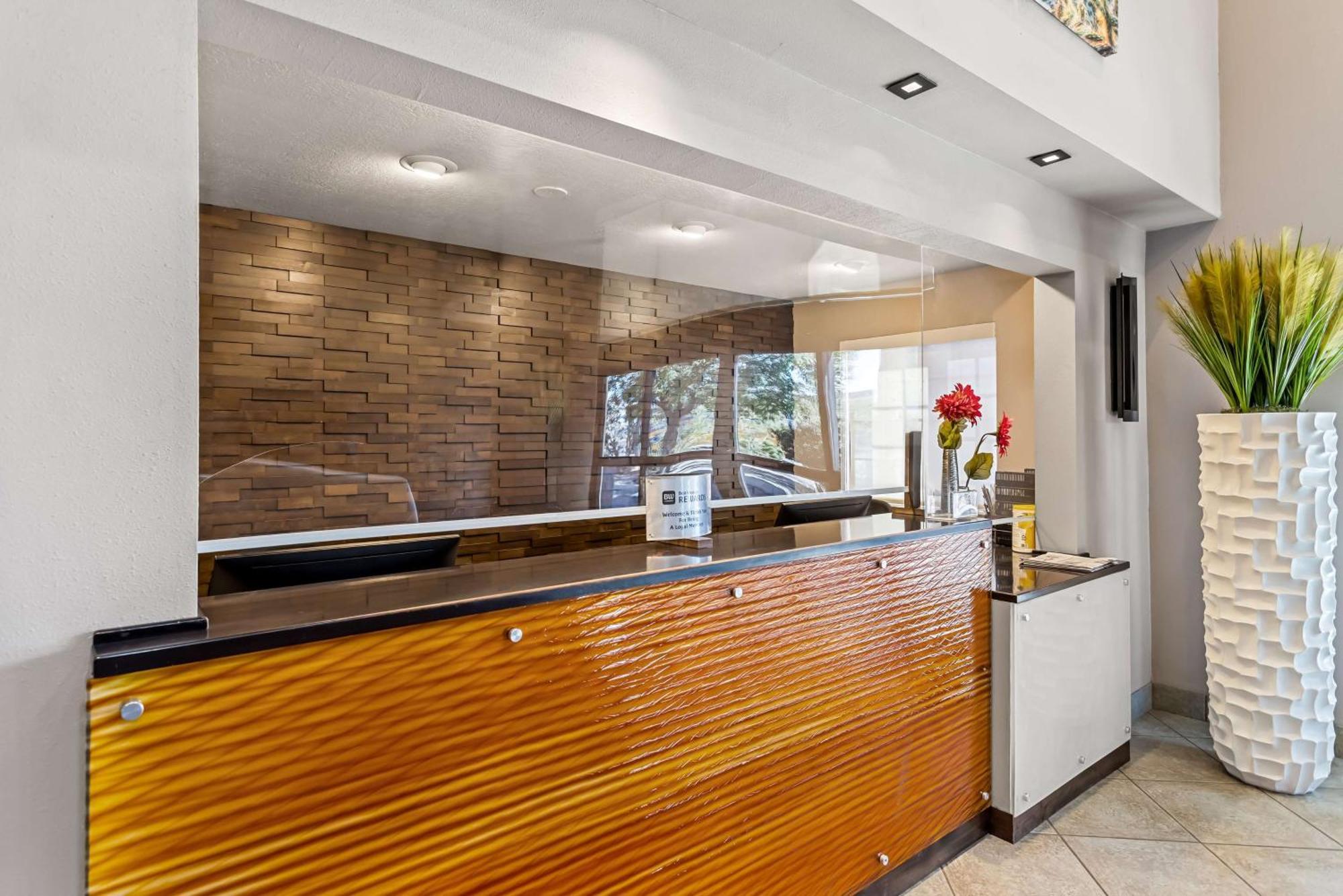 Best Western Socorro Hotel & Suites Екстериор снимка